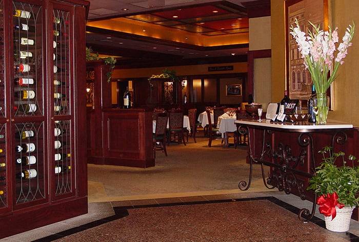 Reys Restaurant foyer.