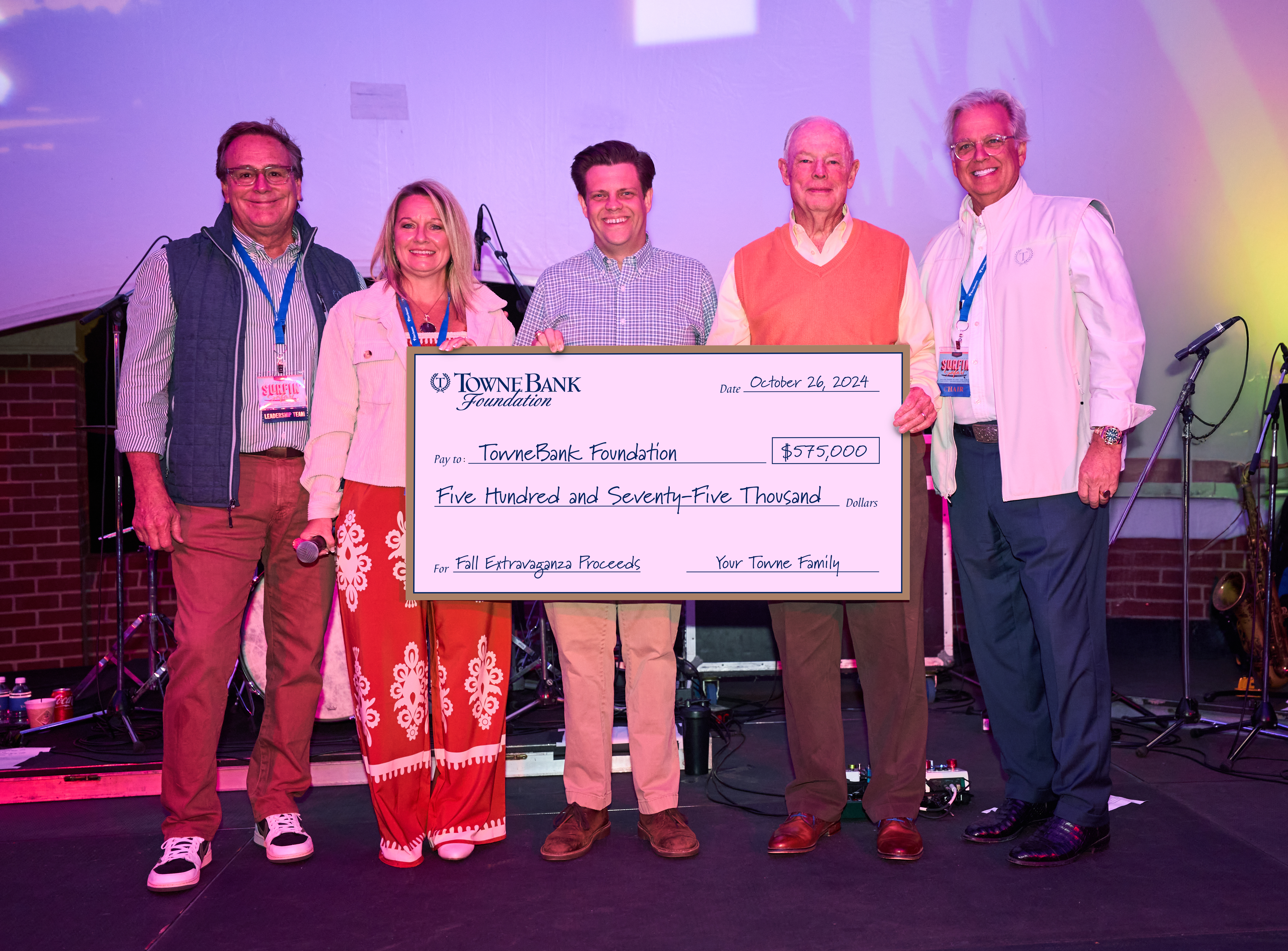 Check Presentation Photo of Fall Extravaganza 2024