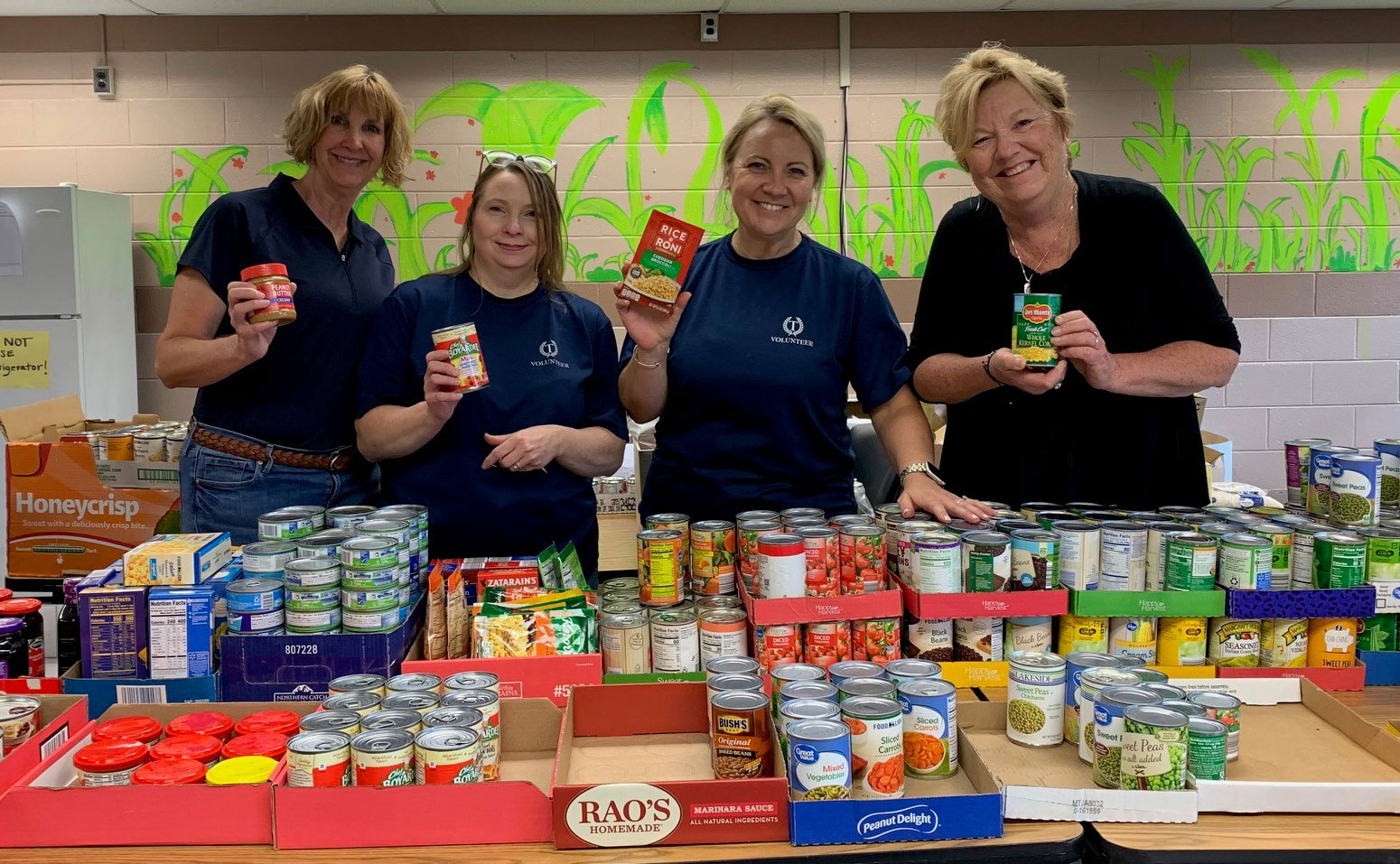 Foodbank RVA volunteers