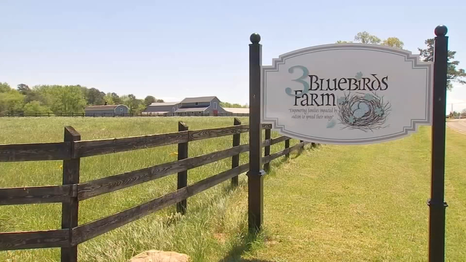 3 bluebirds farm sign