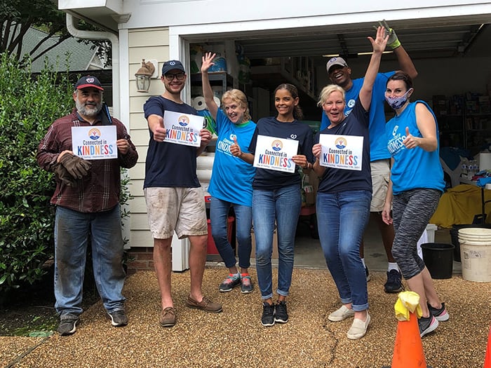 Day of Caring volunteers at hospice house.